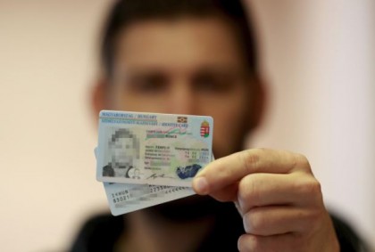 Fontos változás jön a személyi igazolványoknál